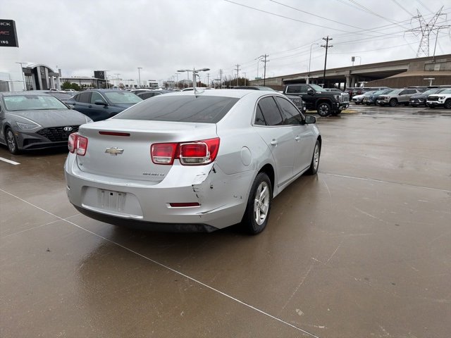 Used 2016 Chevrolet Malibu LT image 4