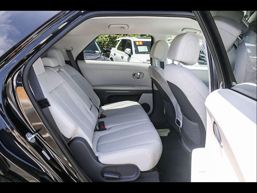 Certified 2022 Hyundai Ioniq 5 SEL w/ Cargo Package RWD image 21