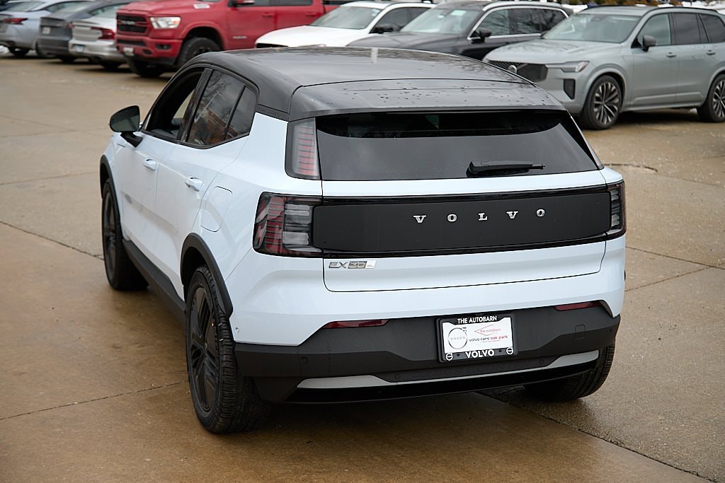 New 2026 Volvo EX30 Cross Country Ultra image 7