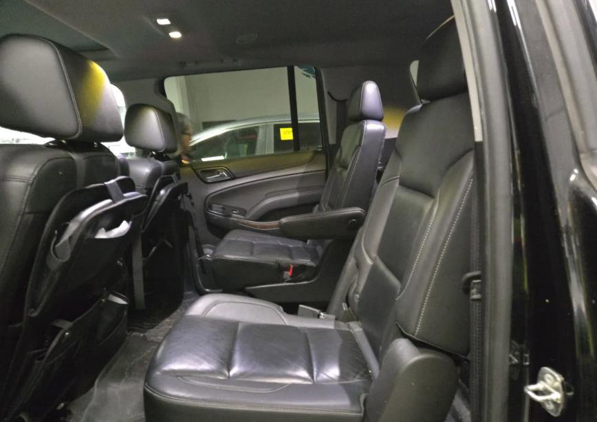 Used 2019 Chevrolet Suburban LT image 6