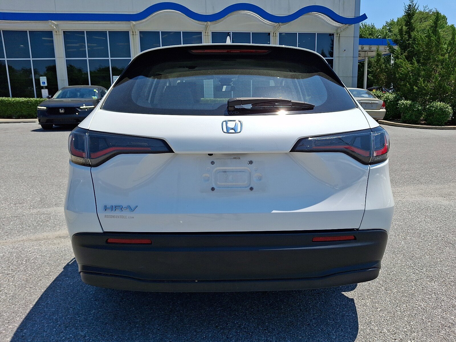 Used 2025 Honda HR-V LX image 5