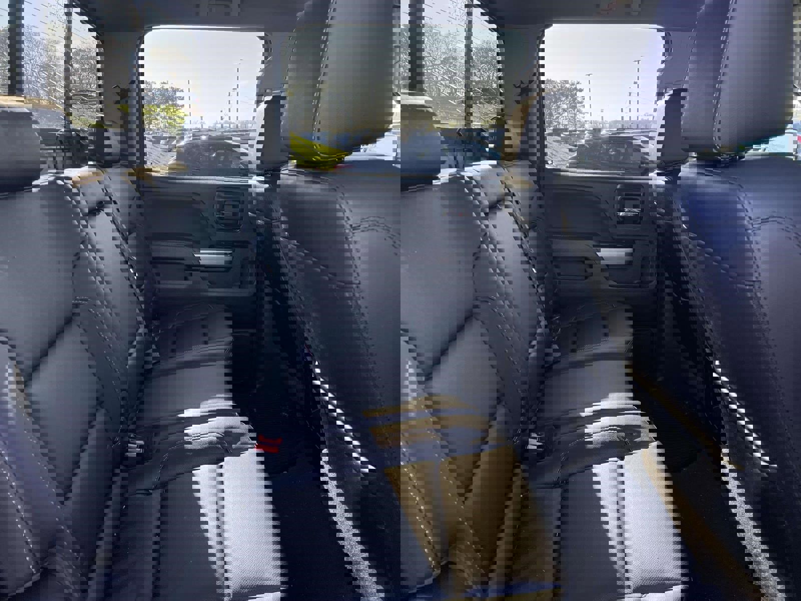 Used 2018 Chevrolet Silverado 1500 LTZ Z71 w/ LTZ Plus Package image 13