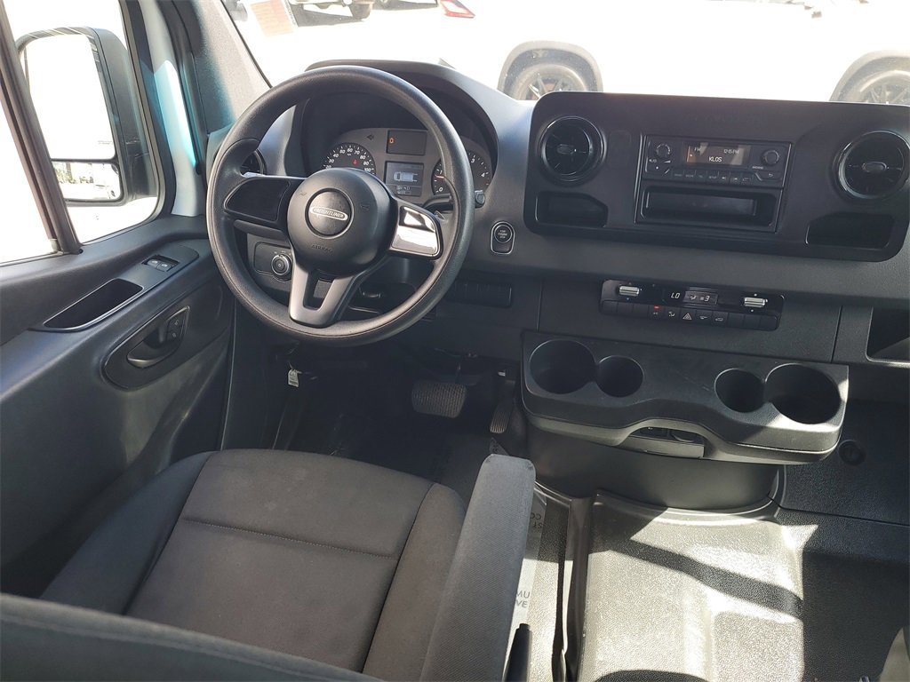 Used 2019 Freightliner Sprinter 3500 image 11