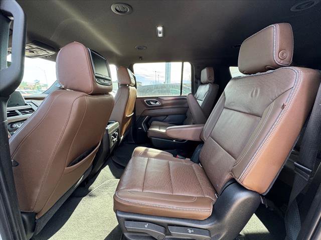 Used 2021 Chevrolet Suburban High Country image 16