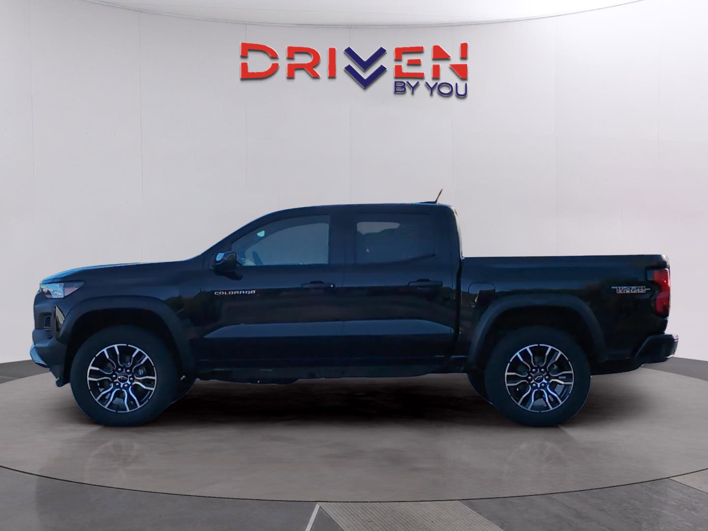 New 2026 Chevrolet Colorado Trail Boss AWD/4WD image 2