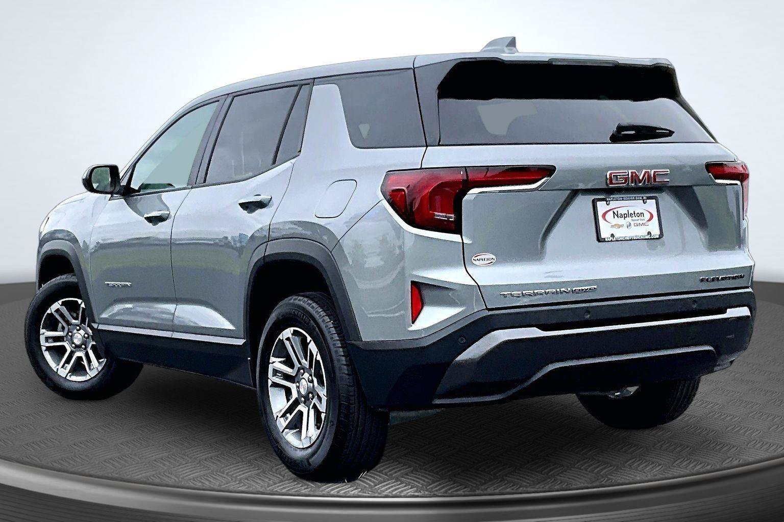 Used 2025 GMC Terrain Elevation AWD/4WD image 14