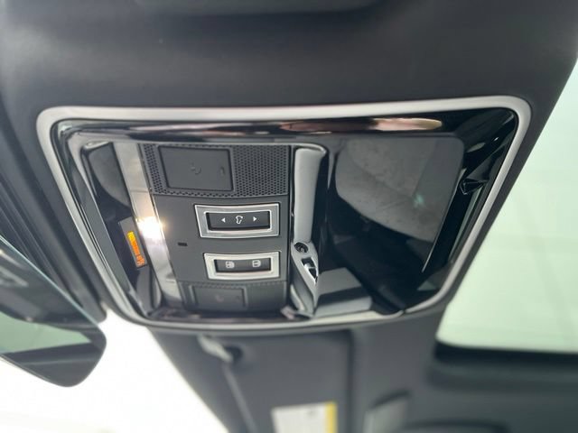 Used 2026 Land Rover Range Rover Velar Dynamic SE AWD/4WD image 19