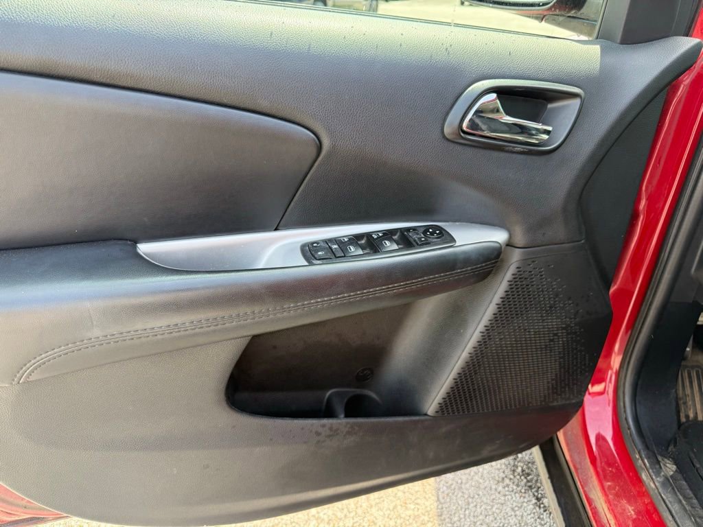 Used 2018 Dodge Journey SE image 10