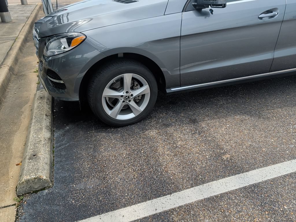Used 2017 Mercedes-Benz GLE 350 image 6