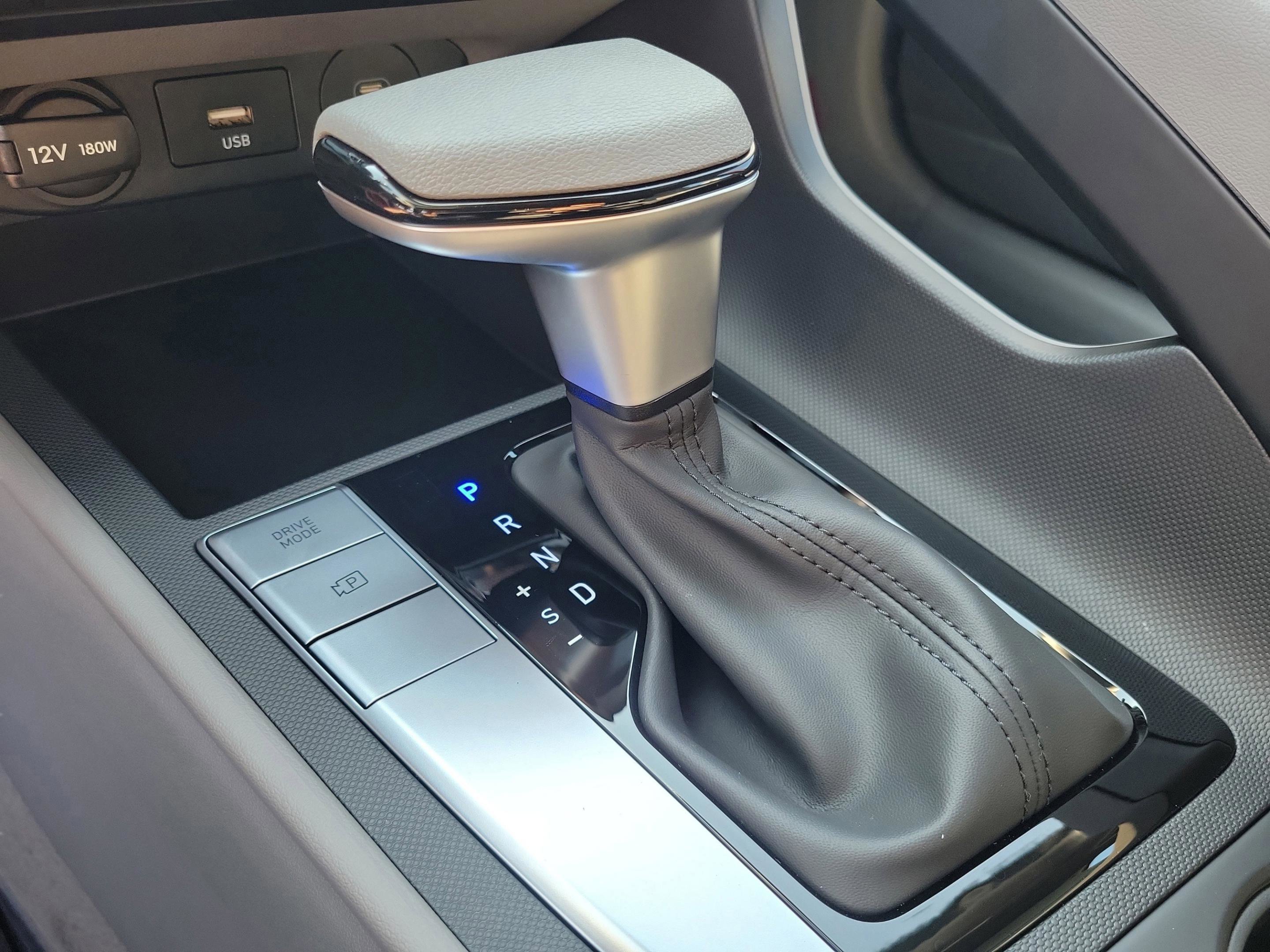 New 2026 Hyundai Elantra SE image 8