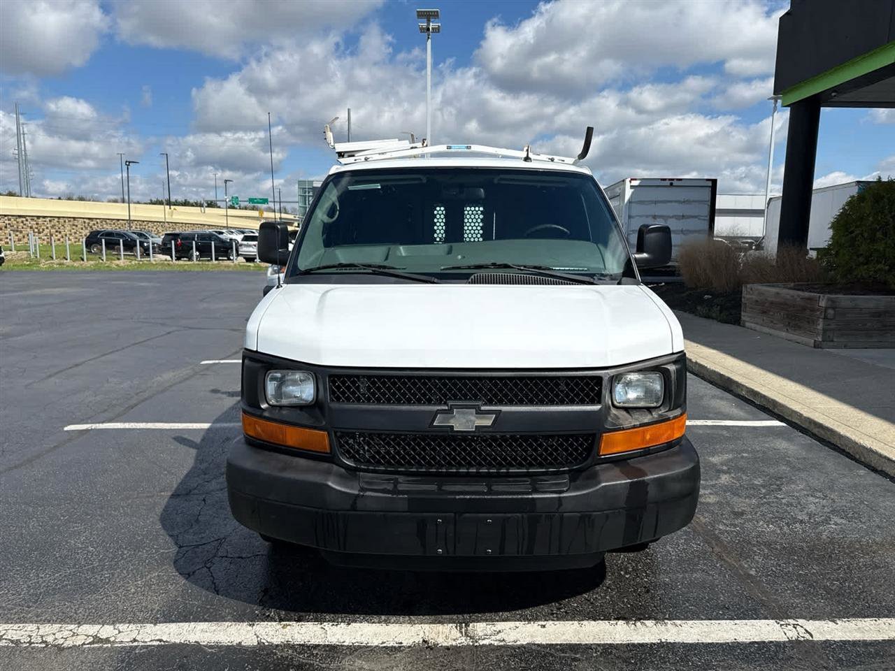 Used 2015 Chevrolet Express 2500 image 3