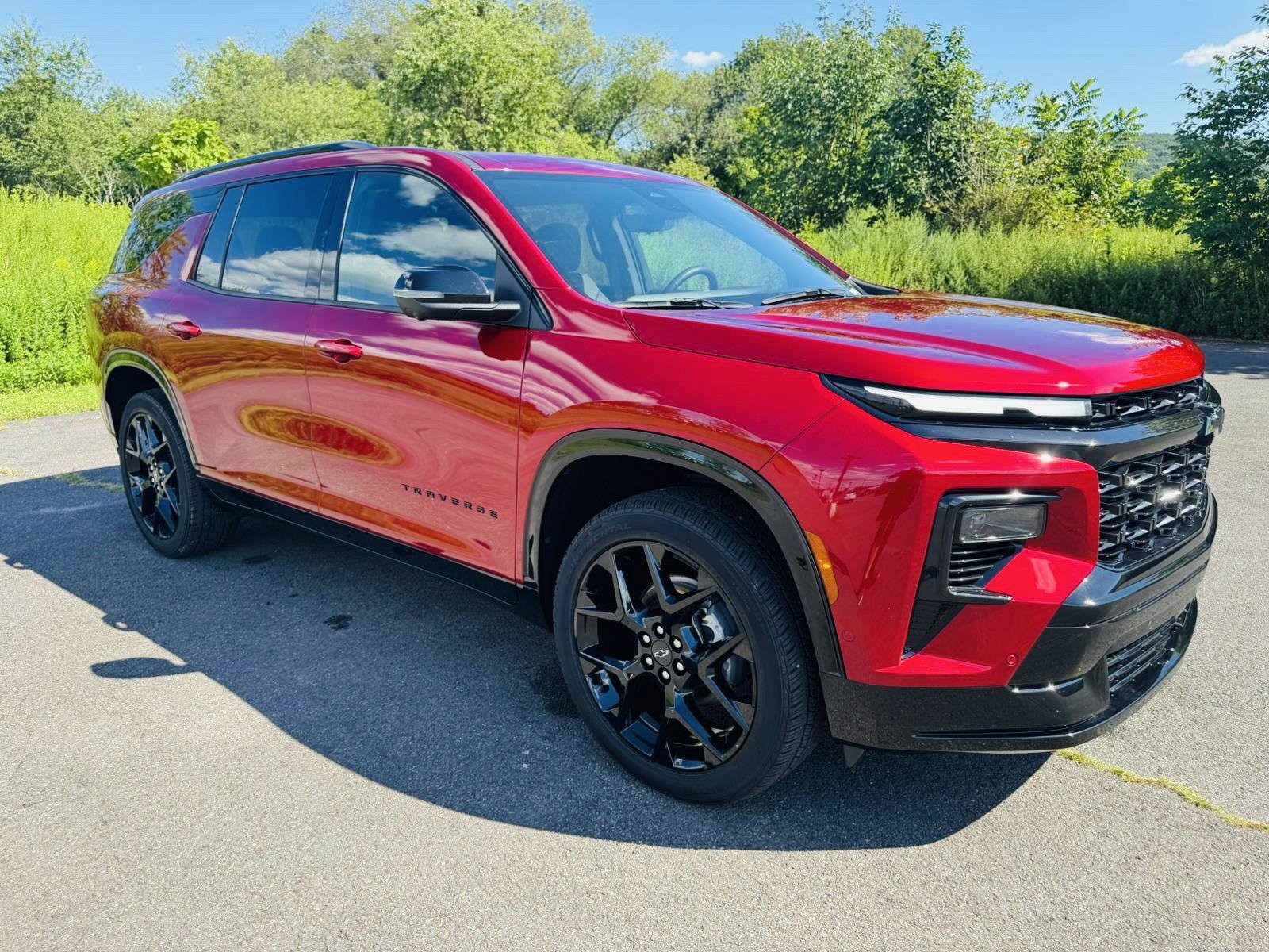 Used 2024 Chevrolet Traverse RS w/ LPO, Floor Liner Package image 11