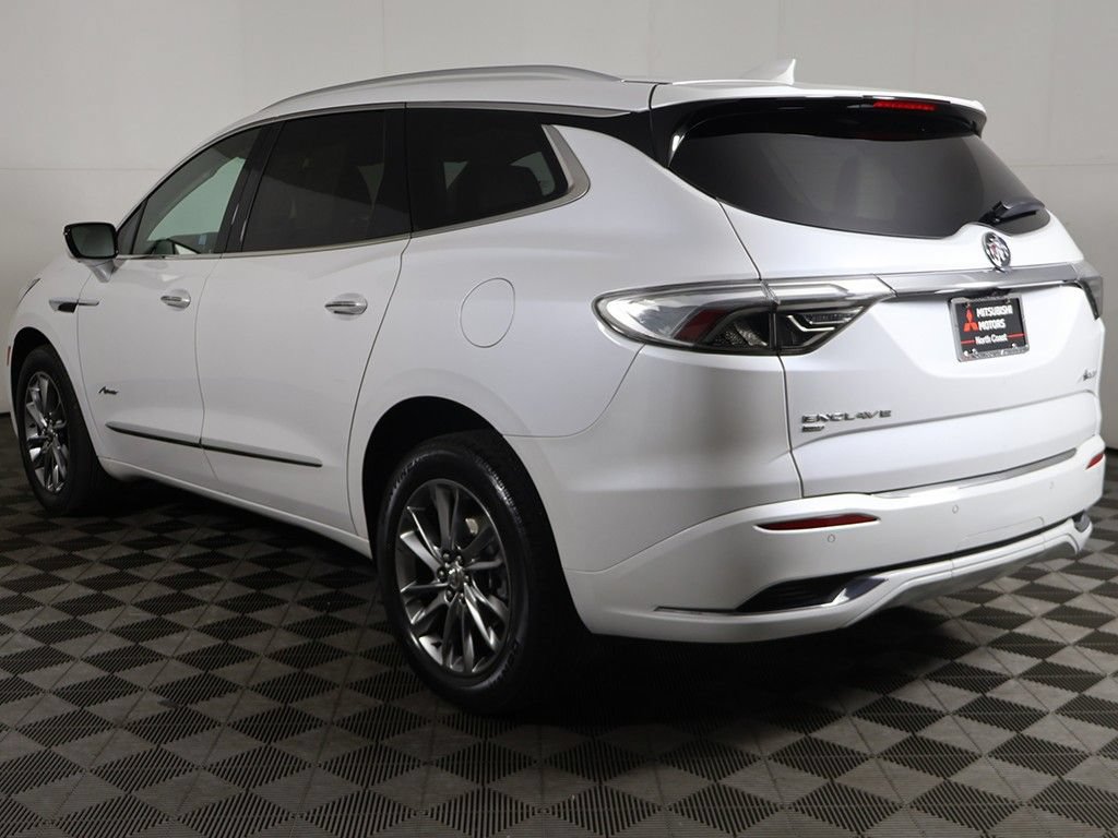 Used 2023 Buick Enclave Avenir w/ Avenir Technology Package AWD/4WD image 13