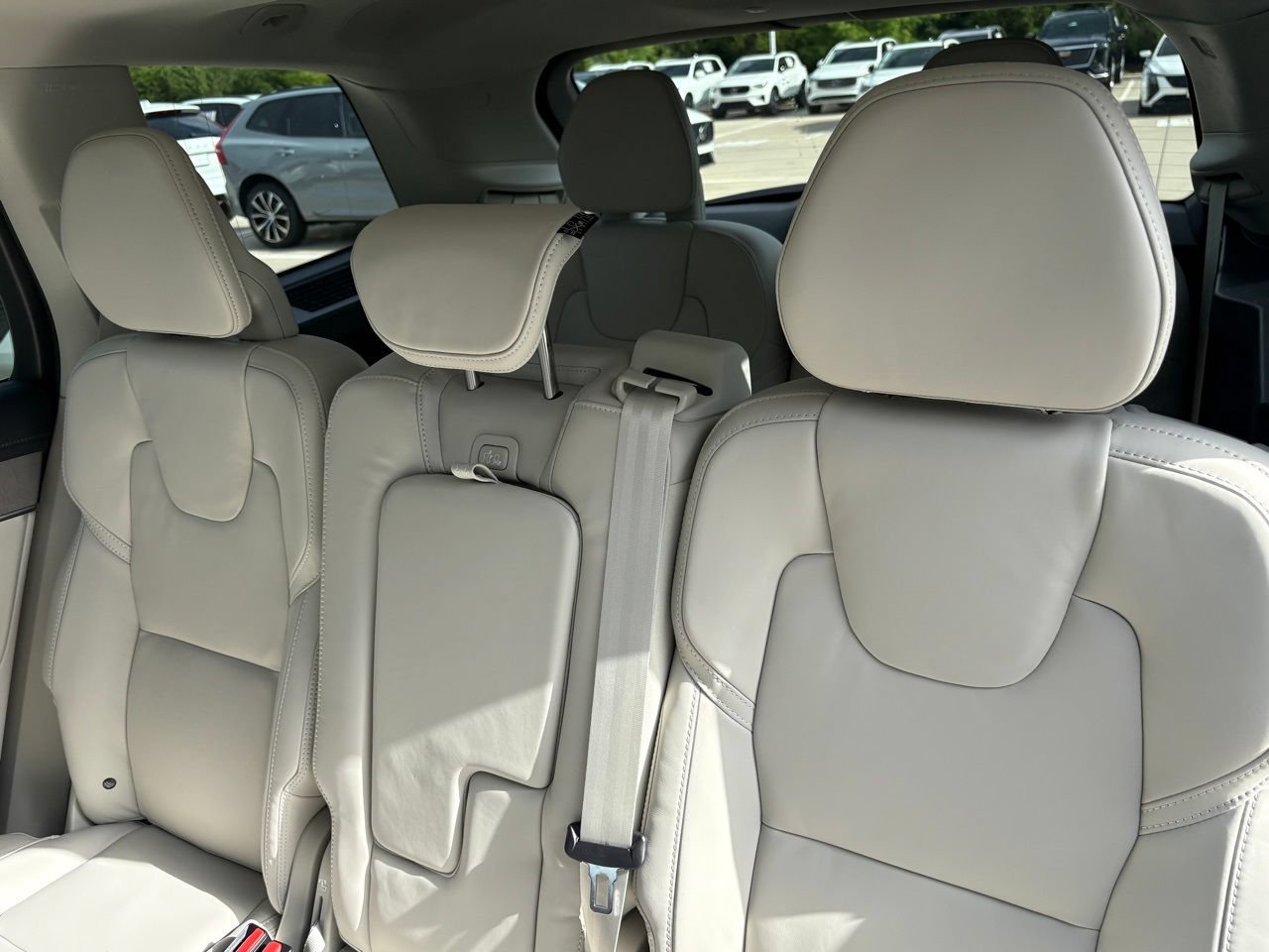 New 2026 Volvo XC90 B6 Ultra w/ Protection Package AWD/4WD image 21