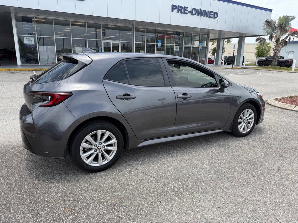 Used 2024 Toyota Corolla SE FWD image 3
