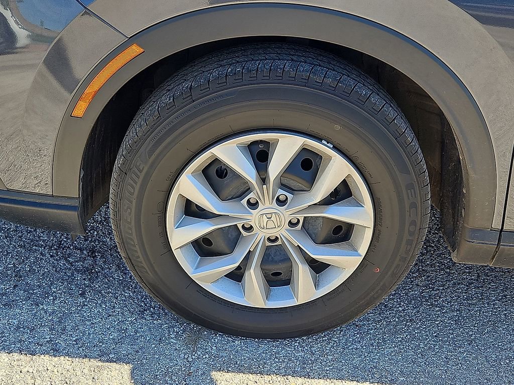 Used 2025 Honda CR-V LX image 13