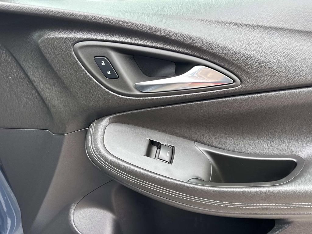 Used 2024 Buick Encore GX Preferred FWD image 15
