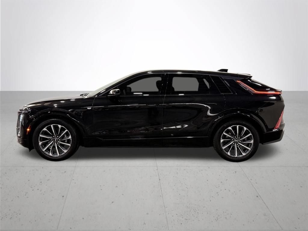 Used 2024 Cadillac Lyriq Sport RWD image 15