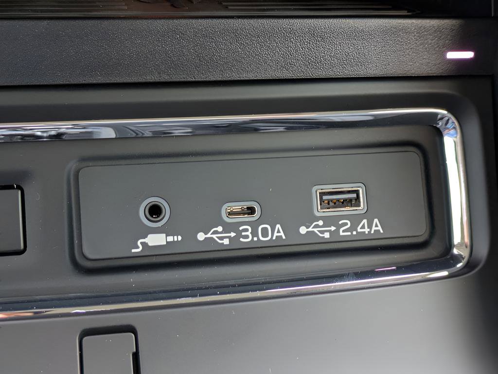 Certified 2025 Subaru Ascent Limited AWD/4WD image 22