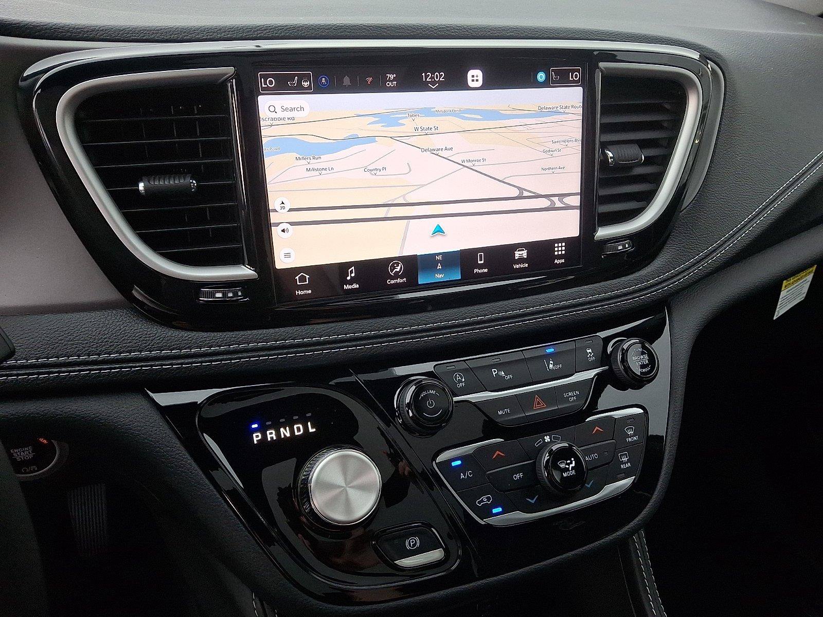 New 2027 Chrysler Pacifica Limited AWD/4WD image 12