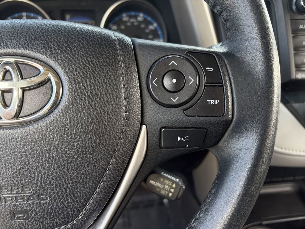Used 2018 Toyota RAV4 XLE w/ Plus Extra Value Package FWD image 10