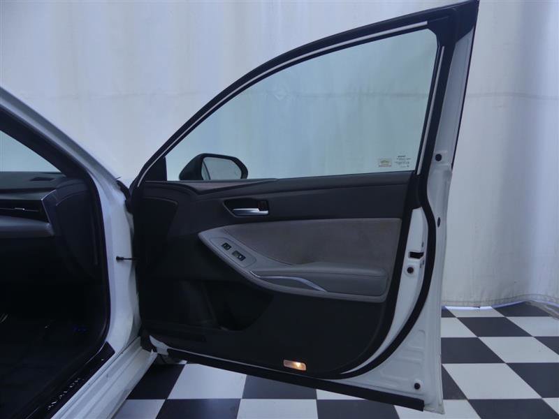 Used 2019 Toyota Avalon XSE w/ All Weather Liner Package FWD image 25