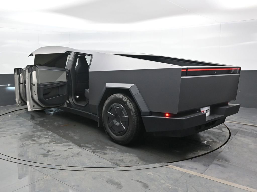 Used 2025 Tesla Cybertruck AWD Crew Cab image 47
