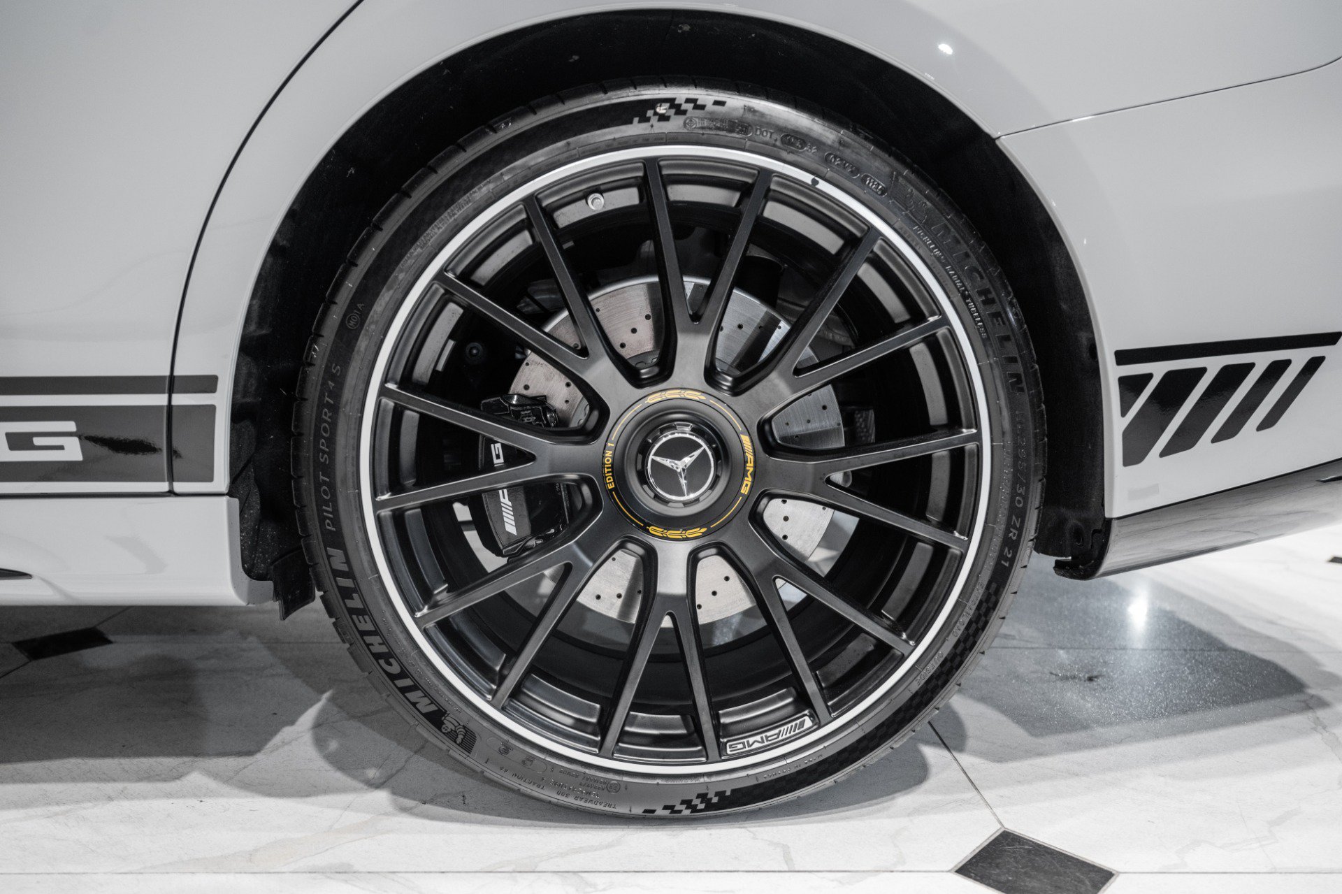 Used 2026 Mercedes-Benz E 53 AMG e 4MATIC Wagon image 16