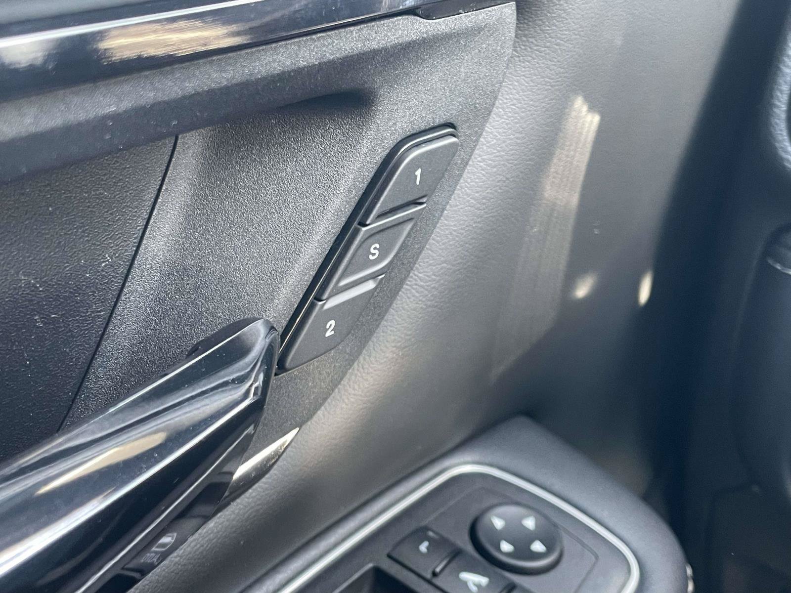 Used 2024 RAM 1500 Limited AWD/4WD image 23