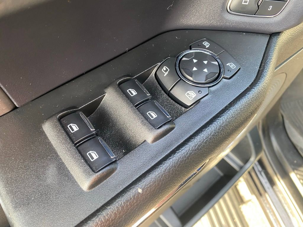 Used 2021 Ford Expedition Limited image 13