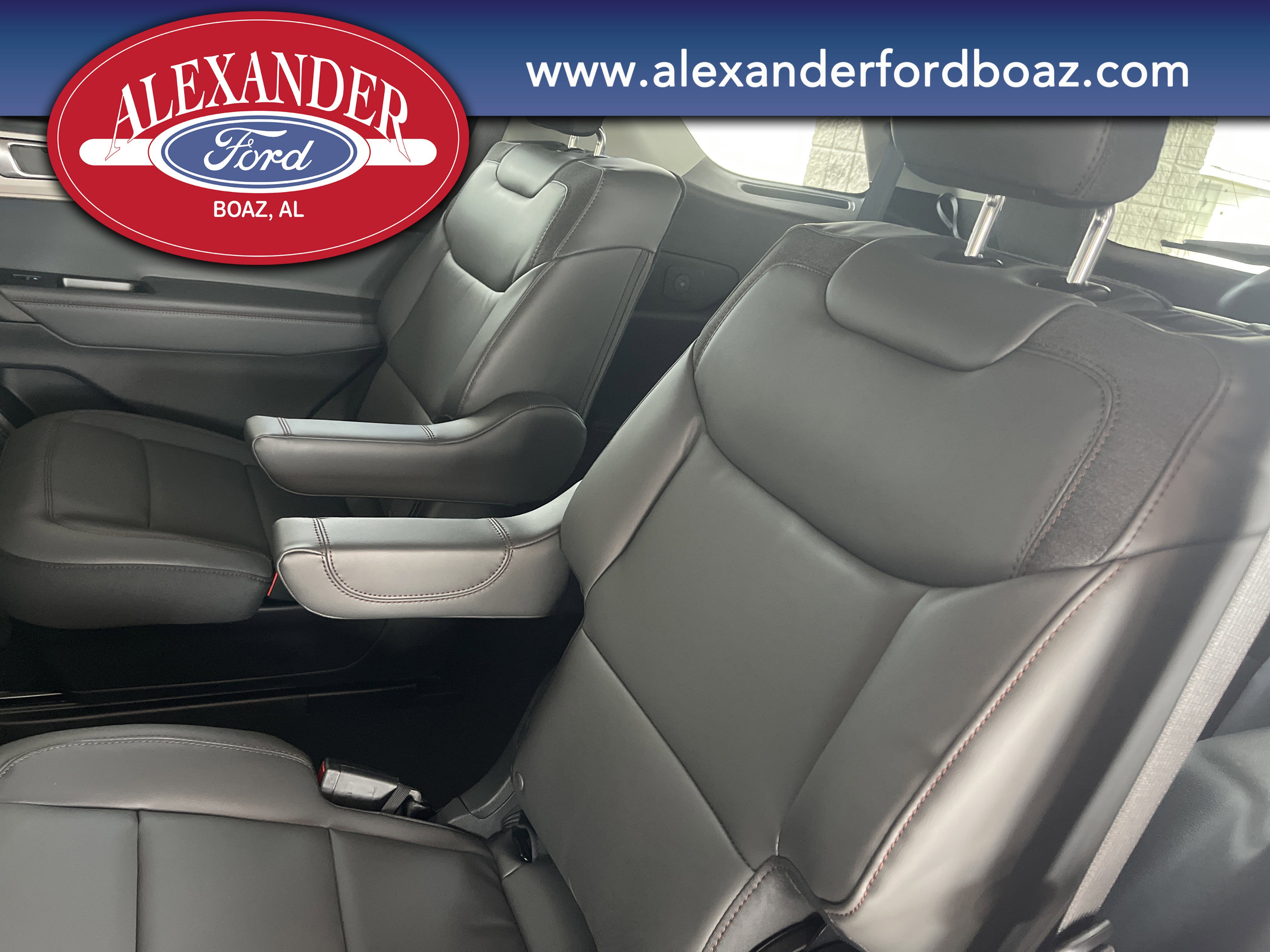 New 2026 Ford Explorer Active w/ Active Comfort Package image 13