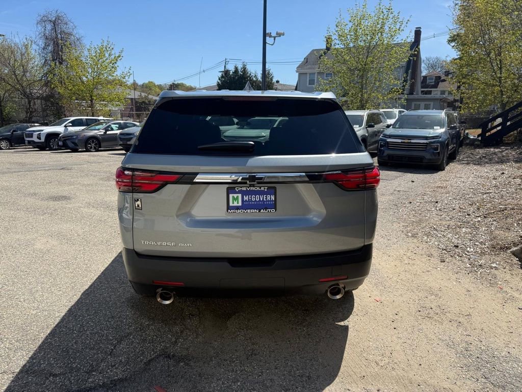 Used 2023 Chevrolet Traverse LS w/ Safety Package AWD/4WD image 4