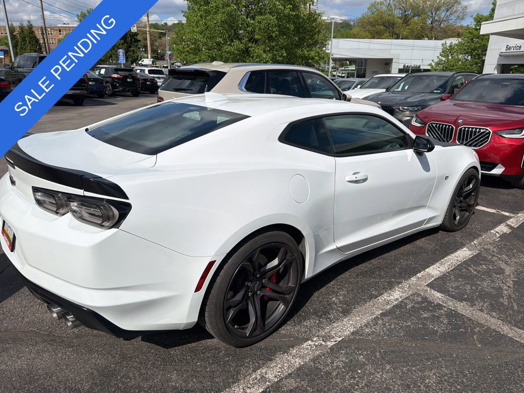 Used 2022 Chevrolet Camaro SS RWD image 7