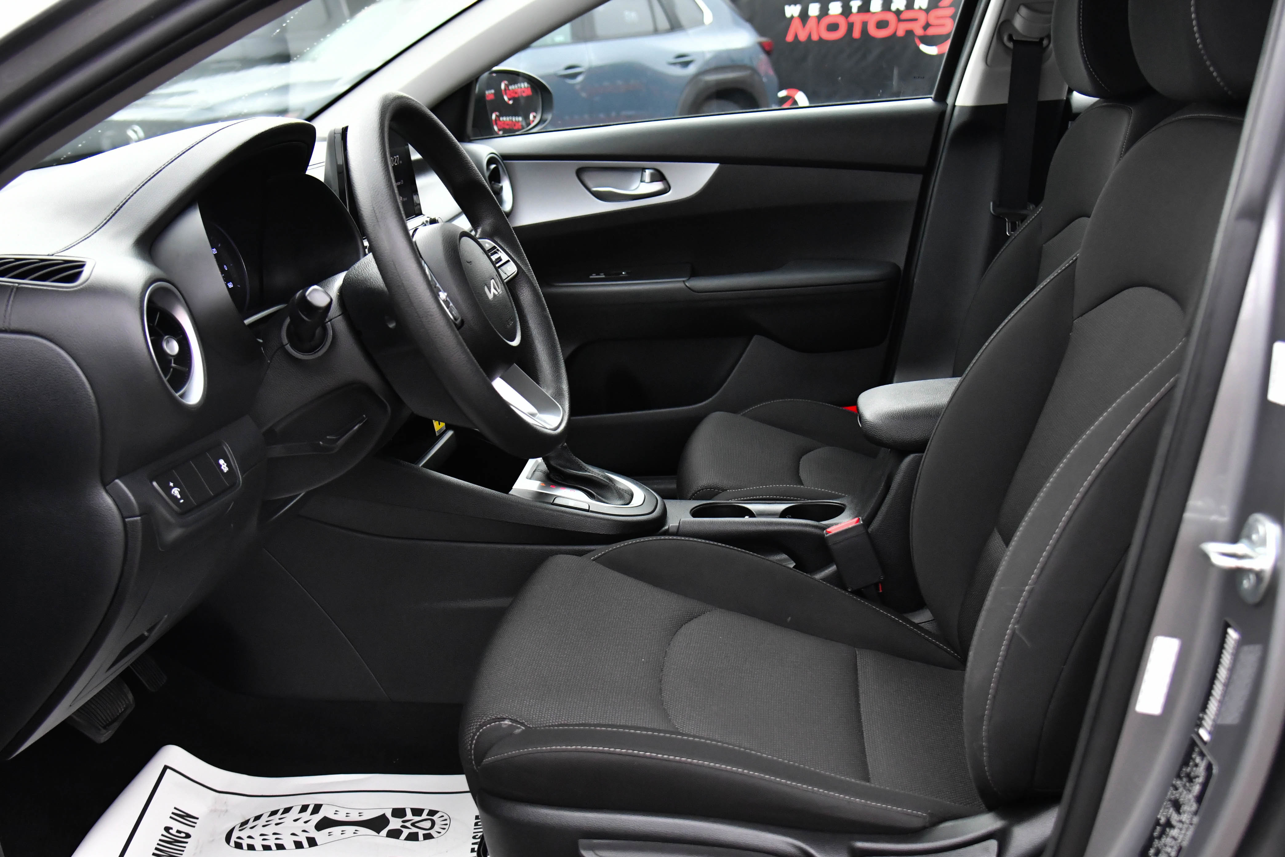 Used 2023 Kia Forte LXS image 16