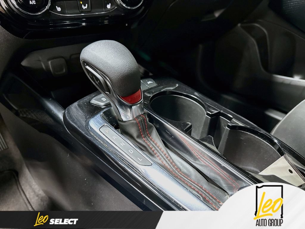 Used 2024 Chevrolet Trax RS FWD image 19