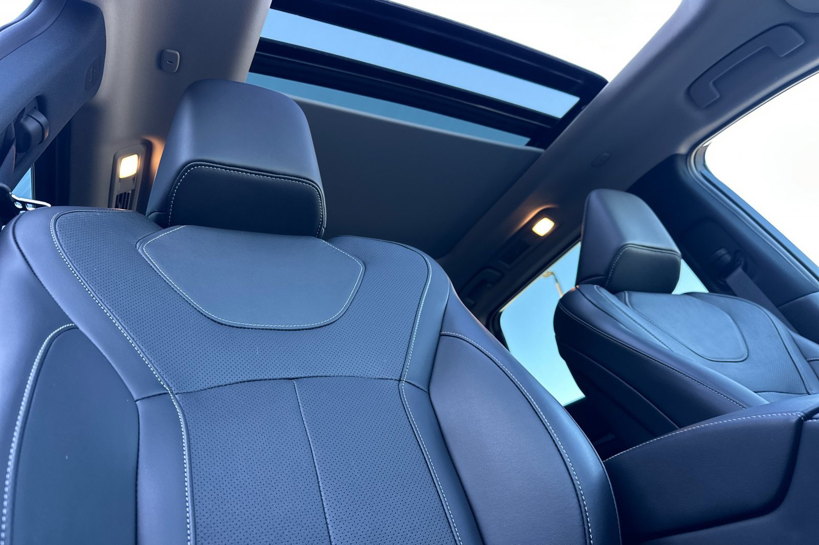 Used 2025 INFINITI QX60 Pure image 22