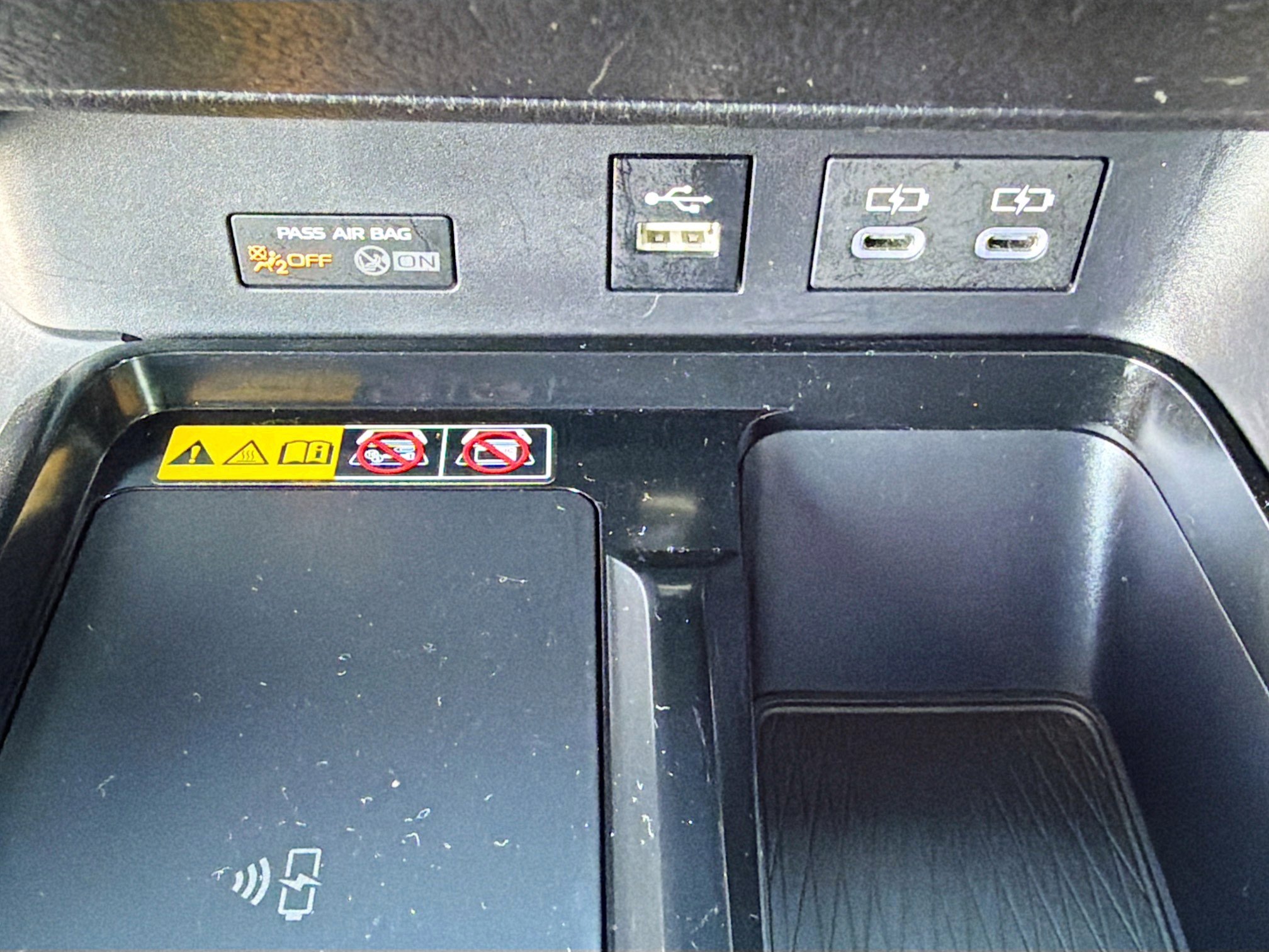 Used 2025 Toyota Camry SE image 28