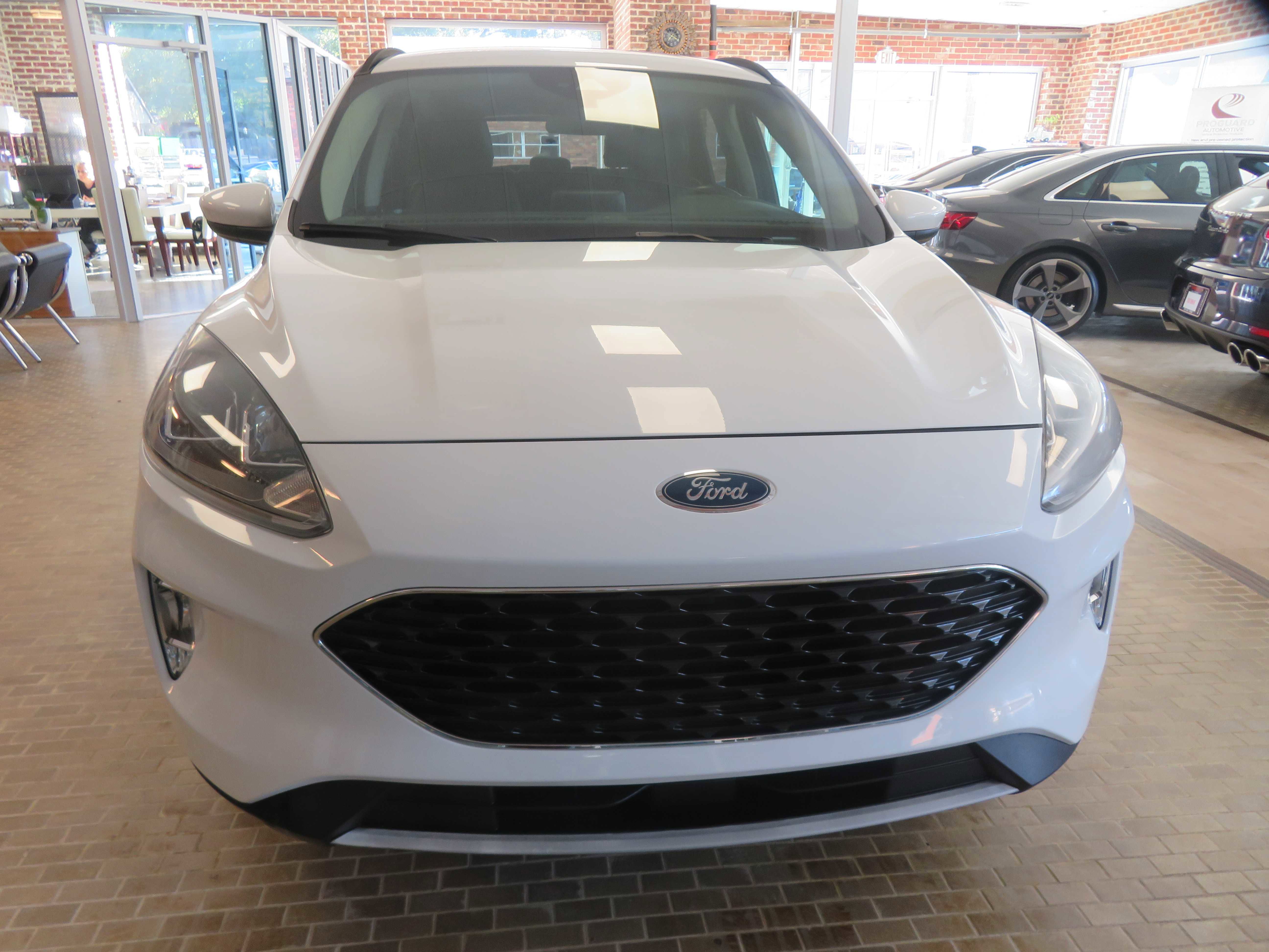 Used 2020 Ford Escape SEL image 51