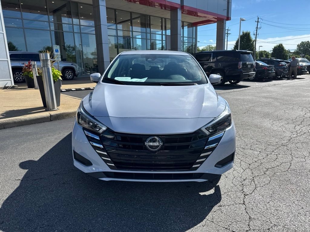 Used 2025 Nissan Versa SV FWD image 10