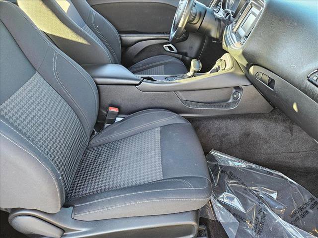 Used 2016 Dodge Challenger SXT image 16