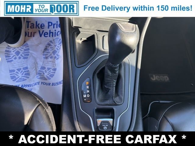 Used 2019 Jeep Cherokee Latitude Plus w/ Comfort/Convenience Group image 22