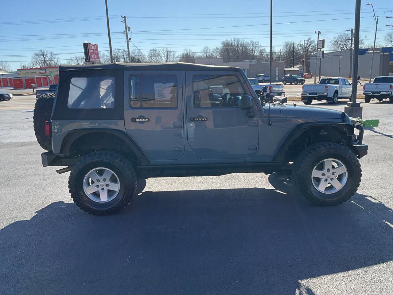 Used 2014 Jeep Wrangler Unlimited Sport w/ Max Tow Package image 6