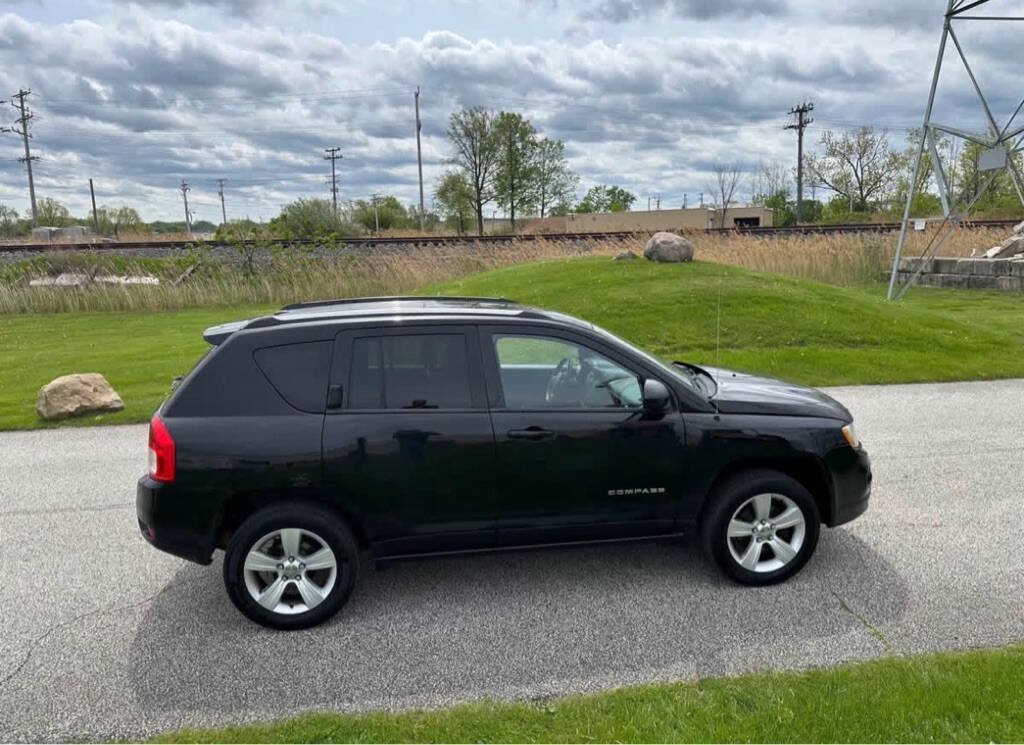 Used 2013 Jeep Compass Latitude AWD/4WD image 5