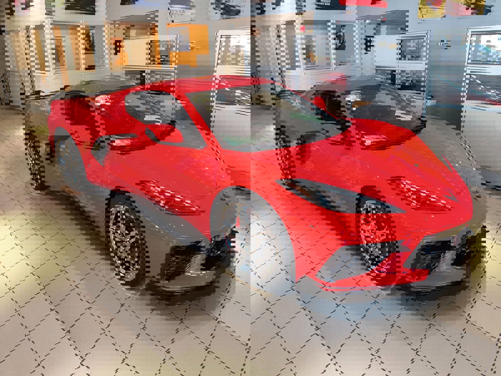 Used 2020 Chevrolet Corvette Stingray Preferred Cpe w/ 2LT Preferred Equipment Group image 2