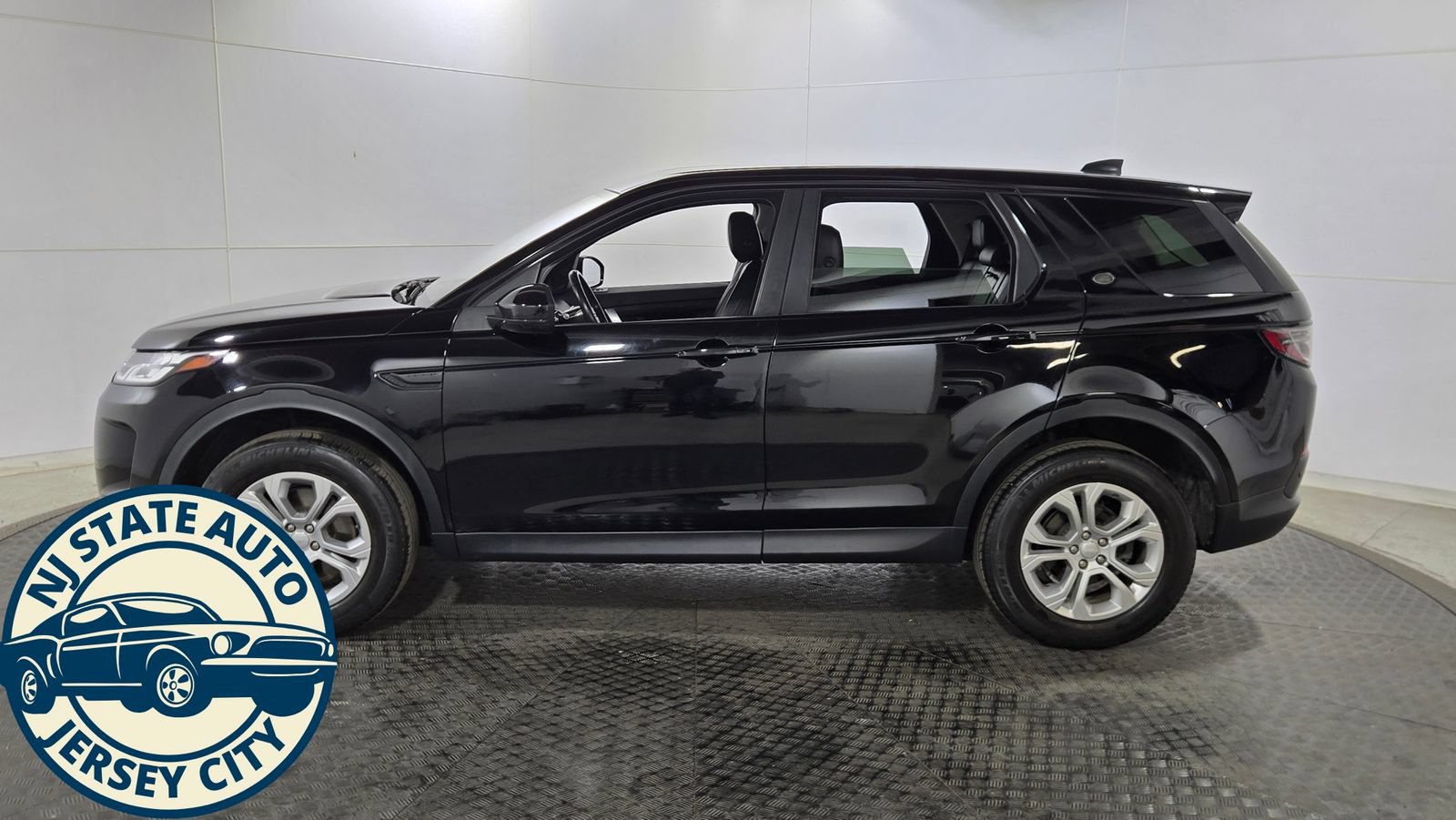 Used 2020 Land Rover Discovery Sport S AWD/4WD image 4