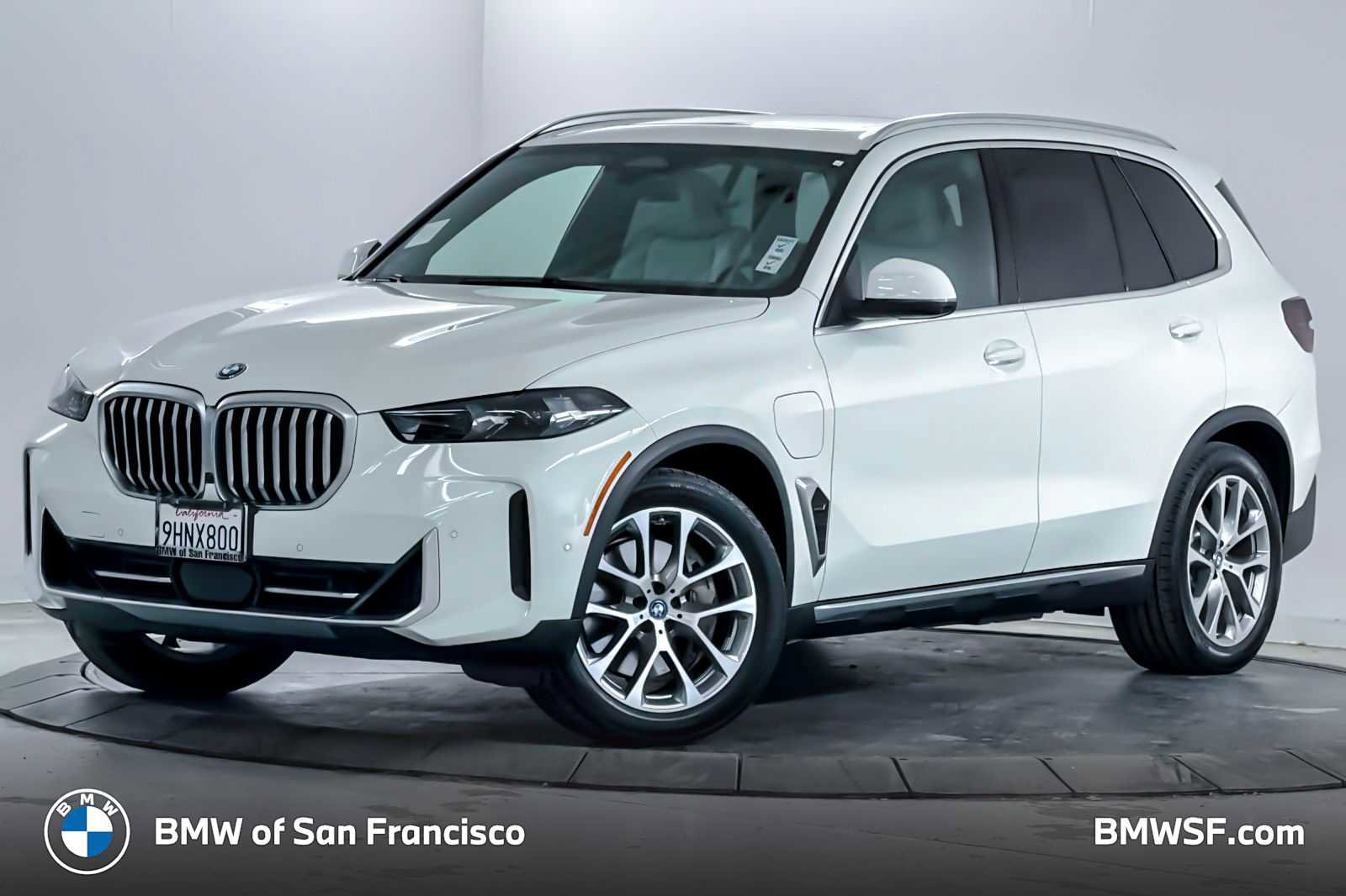 Used 2024 BMW X5 xDrive50e w/ Parking Assistance Package image 1