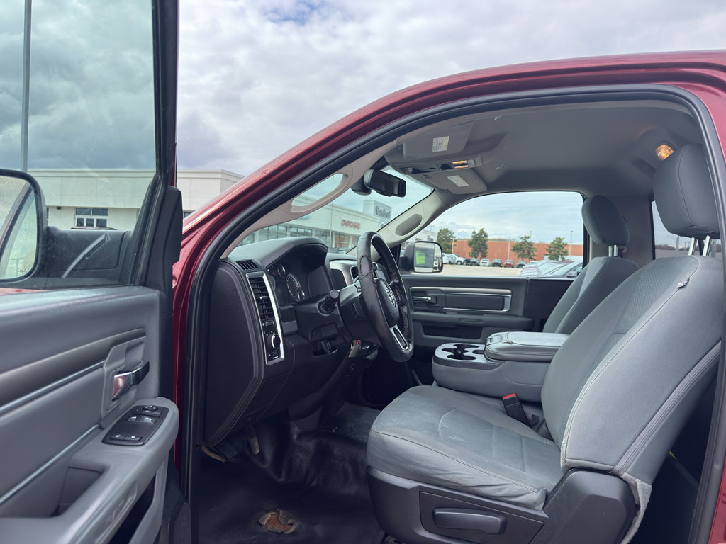 Used 2018 RAM 3500 SLT w/ Luxury Group AWD/4WD image 11