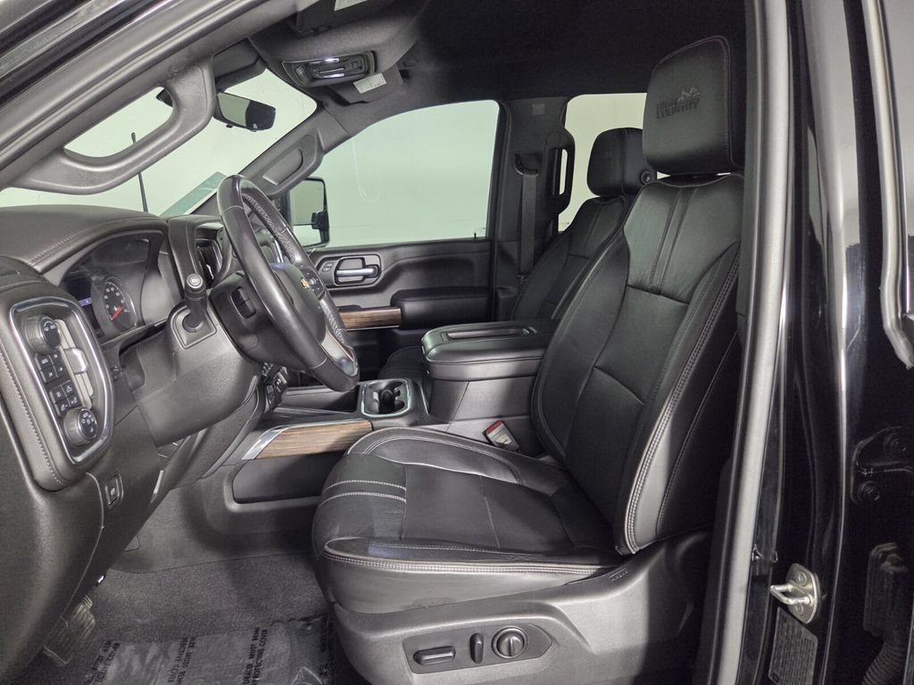 Used 2020 Chevrolet Silverado 2500 High Country w/ Z71 Off-Road Package AWD/4WD image 9