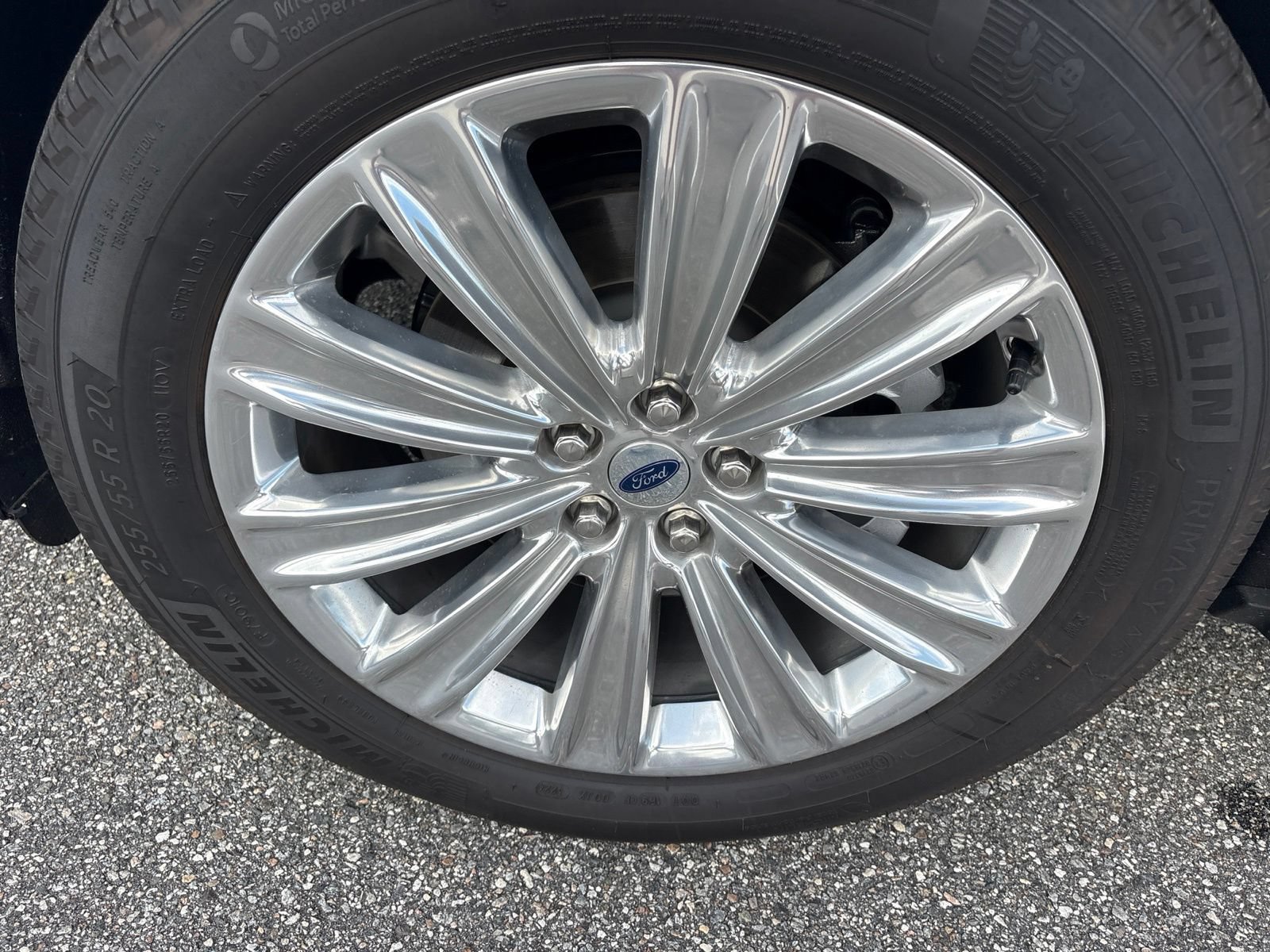 Used 2025 Ford Explorer Platinum RWD image 12