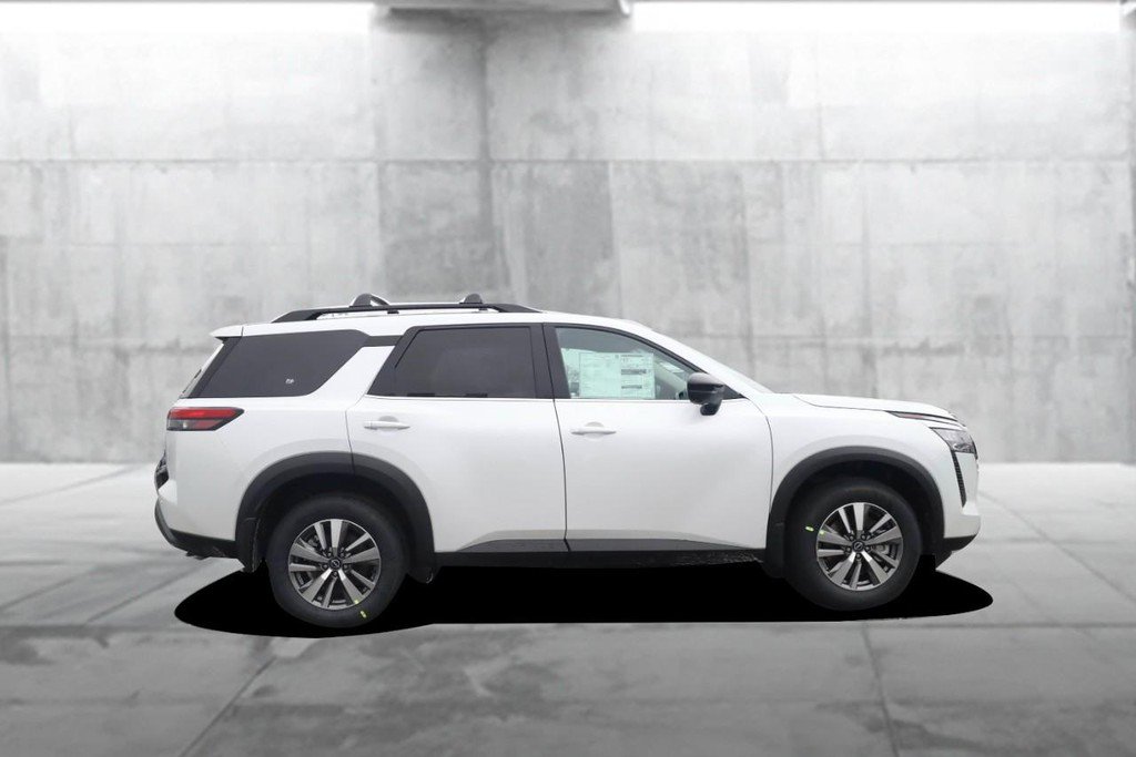 New 2026 Nissan Pathfinder SL w/ Cargo Package image 5
